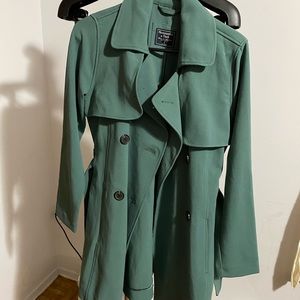 Abercrombie & Fitch Trench Coat in Size S
